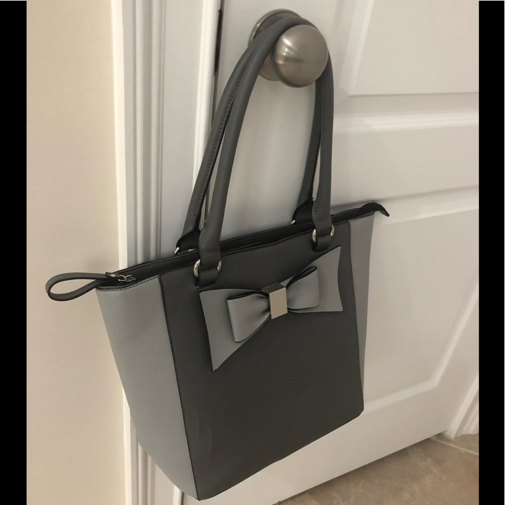 APT 9 Purse Light & Dark Gray with Silver hardware